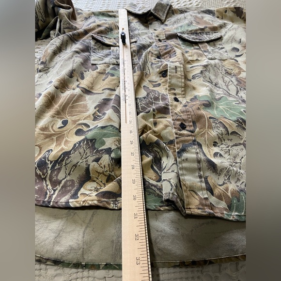 Vintage Redhead Camo Button Up - Picture 4 of 8